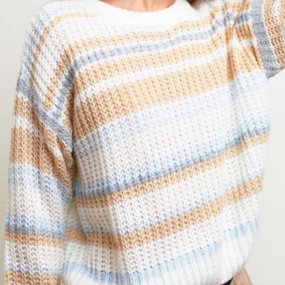 Sweaters - LAST ONE!!! NWT Spring SWEATER